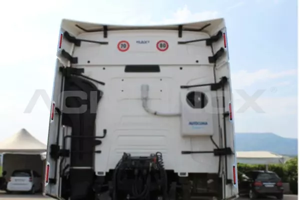 PERFILES TRASEROS CABINA "HIGH CAB" EN ACERO INOXIDABLE