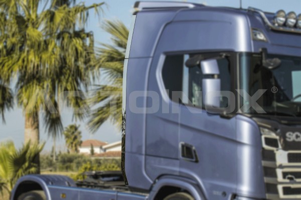 BARRA PORTAFAROS ACERO INOX MODELO CORTO SCANIA