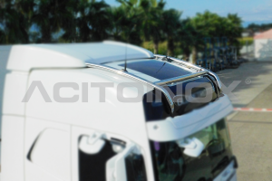 Barra portafaros larga en acero inoxidable Volvo Fh 4