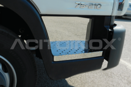 Cubre apoyapies Iveco Eurocargo 2015